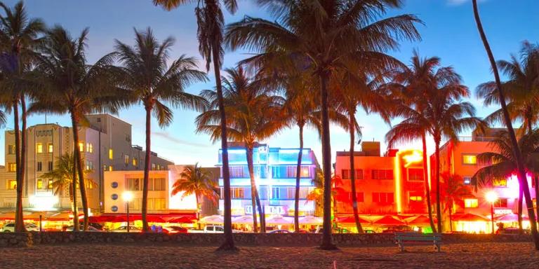 Entdecken Sie Miamis einzigartigen Art Deco District