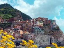 Semi Private Cinque Terre Discovery with Seafood Lunch