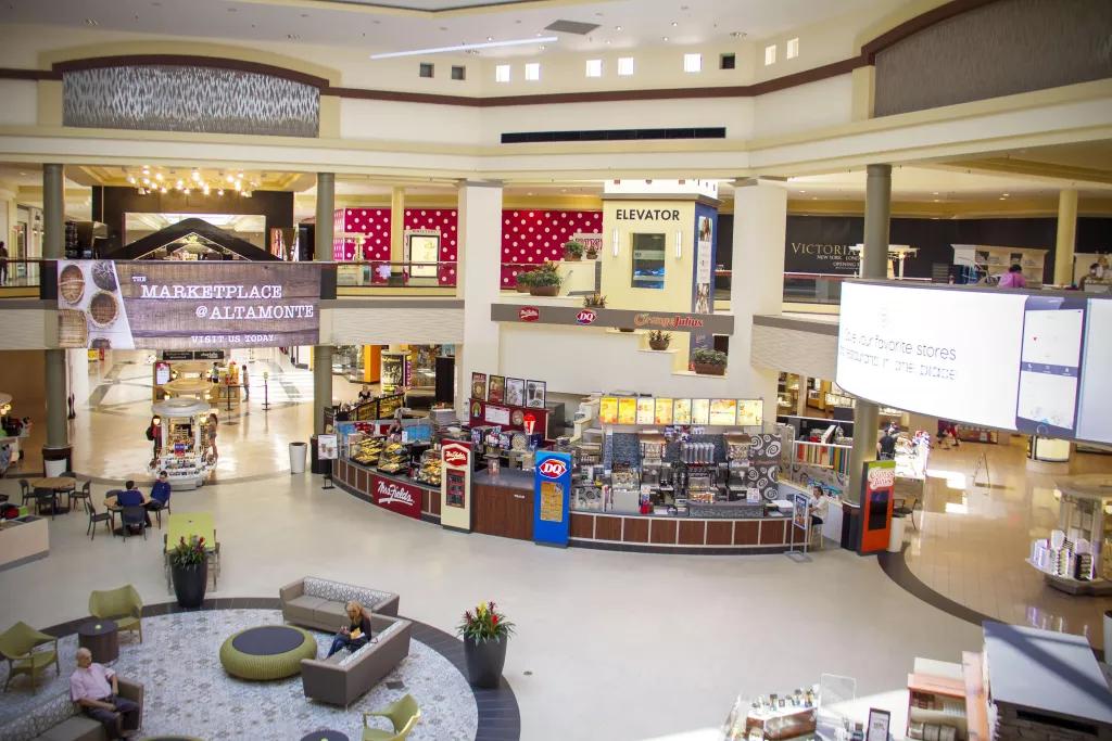 The Markeplace at Altamonte Mall, with food kiosks including Dairy Queen