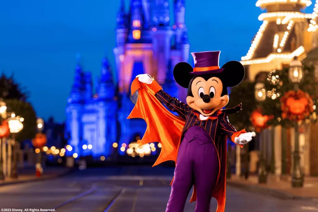 Mickey Mouse zu Halloween im Magic Kingdom Park