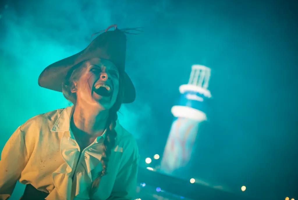 HOS Pirate Tower
