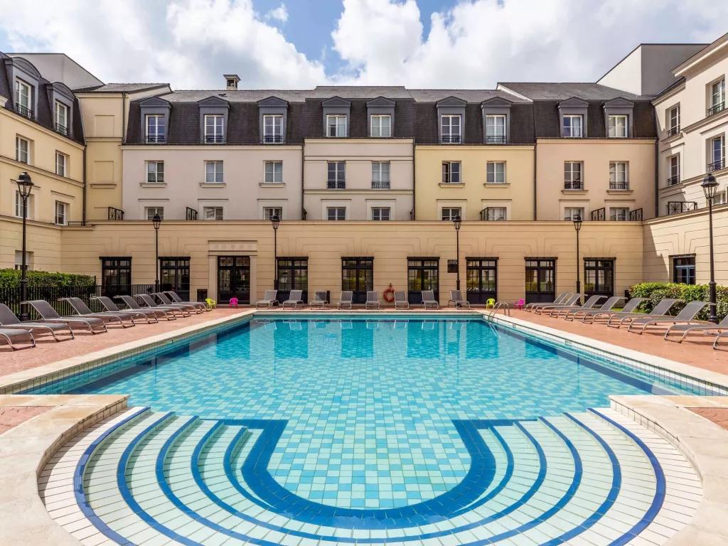 Aparthotel Adagio Serris