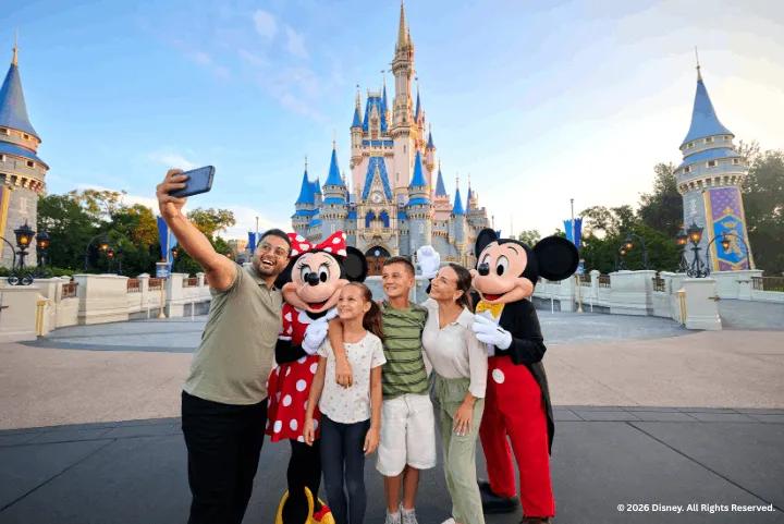 Mickey and Minnie with Guests, Magic Kingdom Park