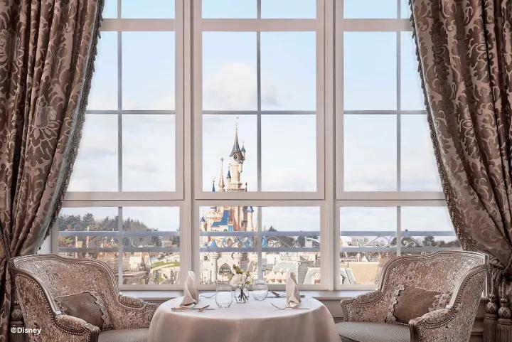 Castle Club Lounge at Disneyland Hotel