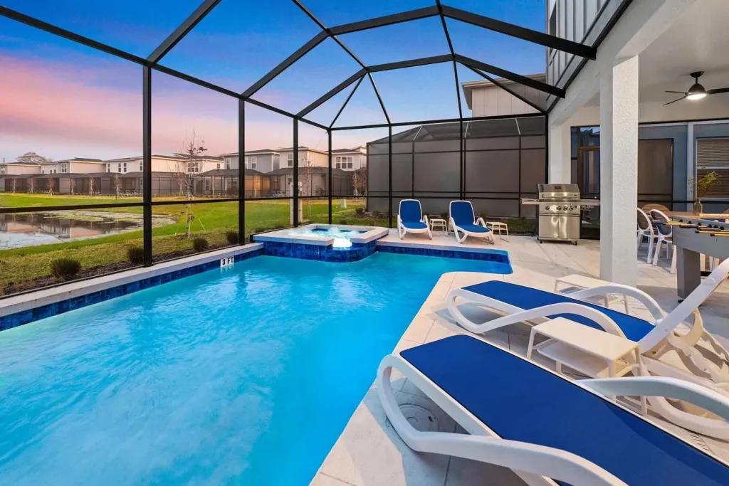 Swimming pool at a Villatel villa