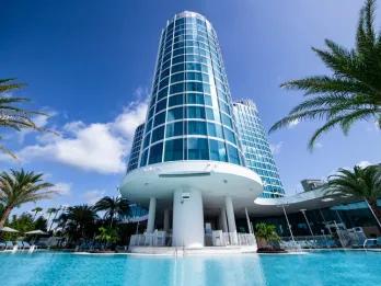 Universal Aventura Hotel entrance