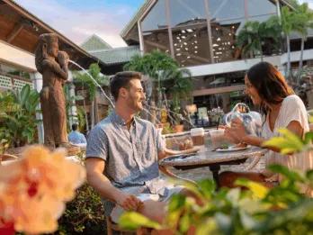 Loews Royal Pacific Resort – Courtyard