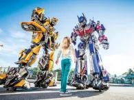 Girl with TRANSFORMERS at Universal Studios Florida