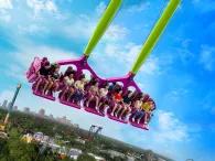 Guests riding Serengeti flyer at Busch Gardens Tampa Bay
