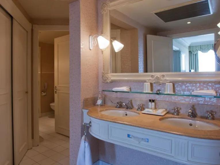 Tinkerbell Suite