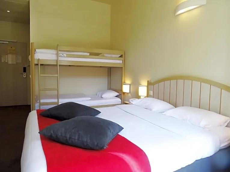 Campanile Val de France Room