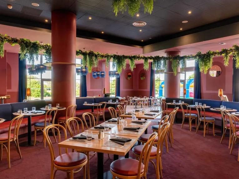 Grand Magic Hotel Dining