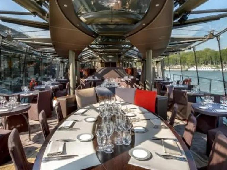 inside-view-of-boat