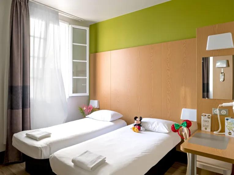 B&B Hotel Room