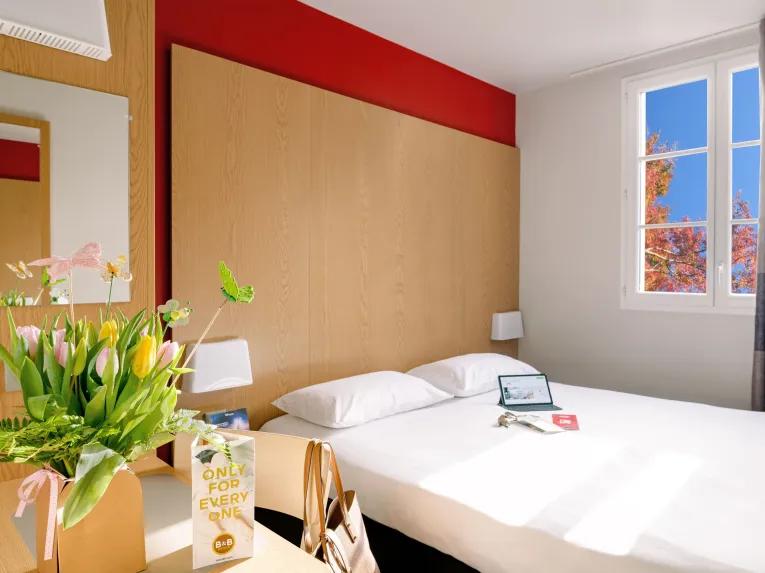 B&B Hotel Room
