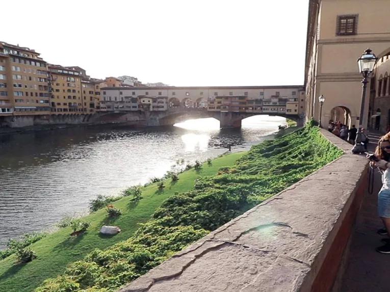 Side-of-the-river