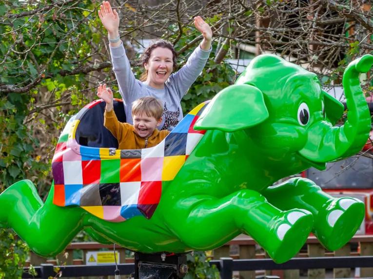 elephant-kids-ride
