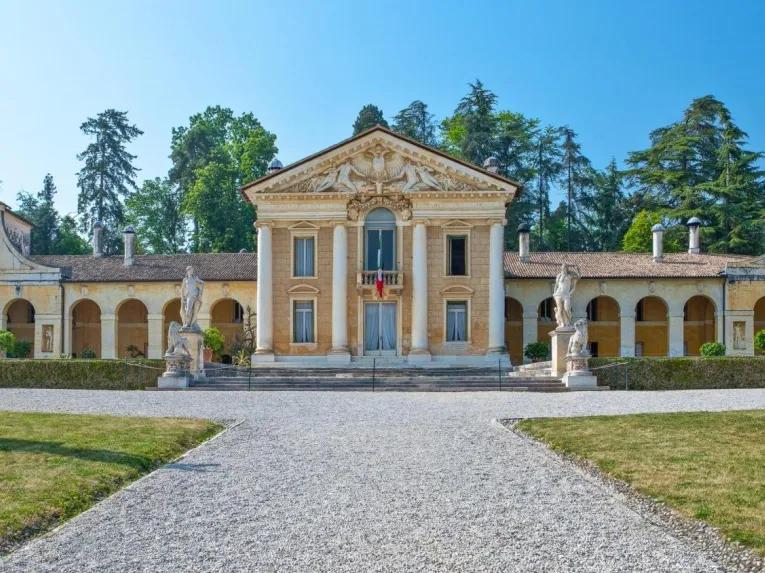 villa-option