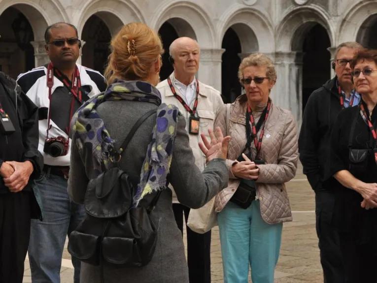 tour-group