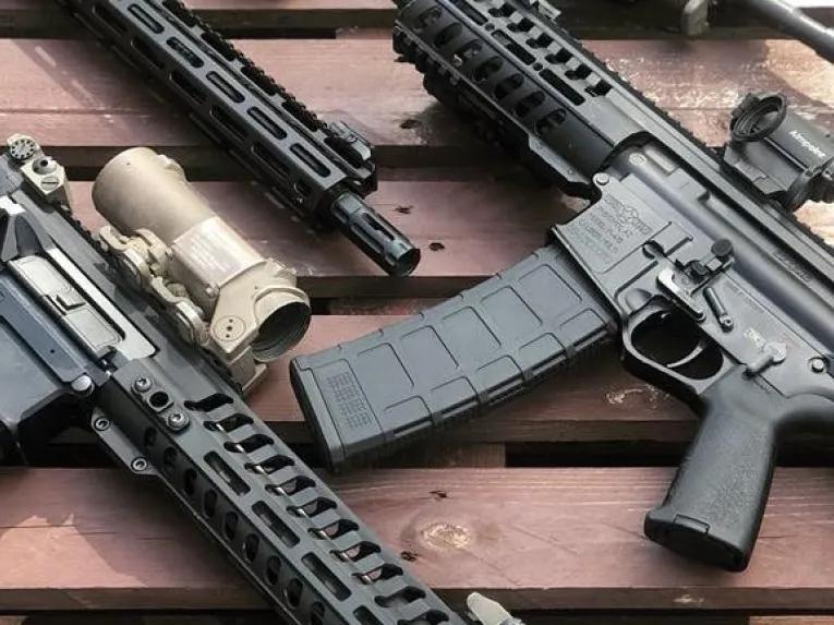 guns