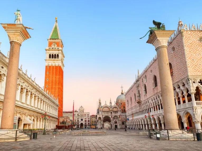 venice-square
