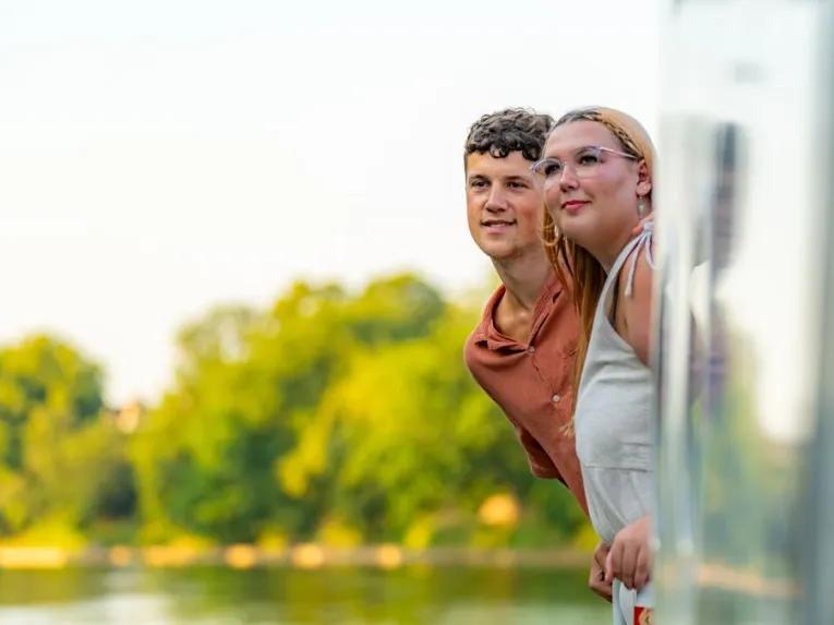 couple-on-boat