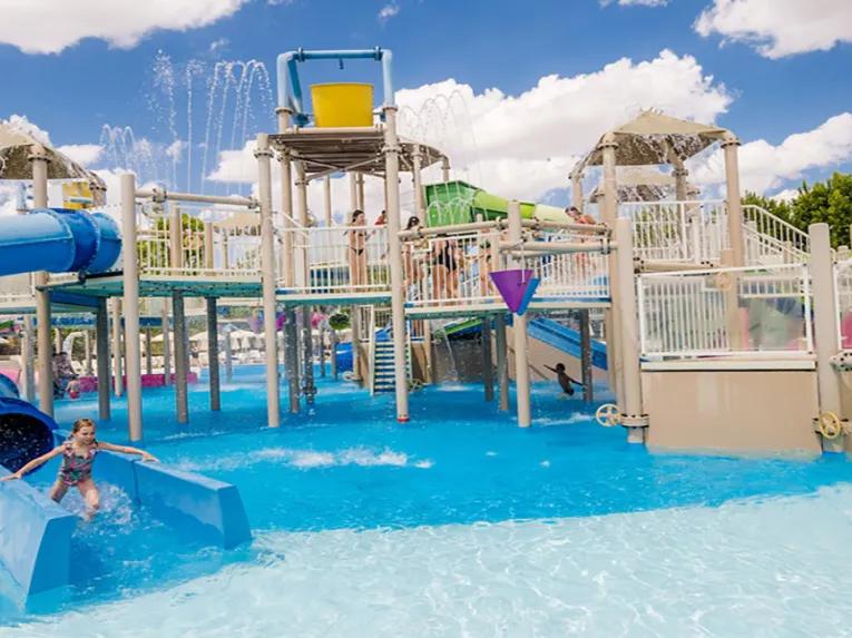 Splash-pool