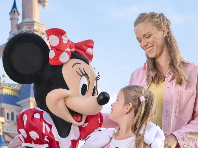 Minnie and Guests