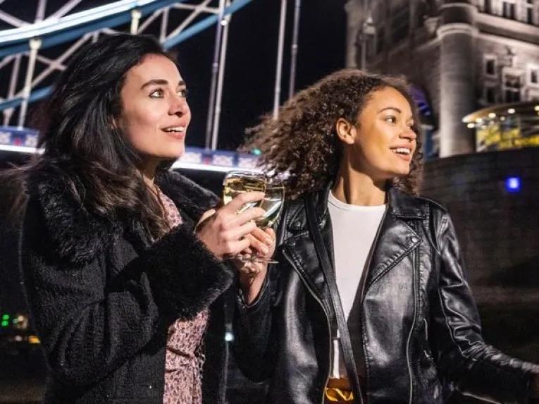 drinks-with-friends