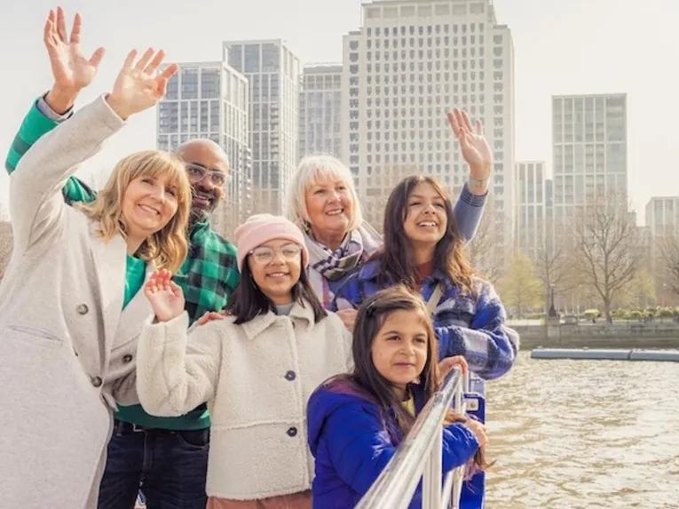 Family-sightseeing