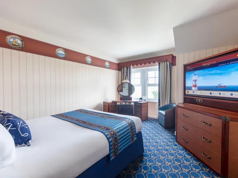 Compass Club Room Newport Bay DLP