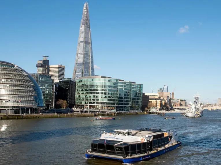 London Morning Tower: Jewels & Cruise