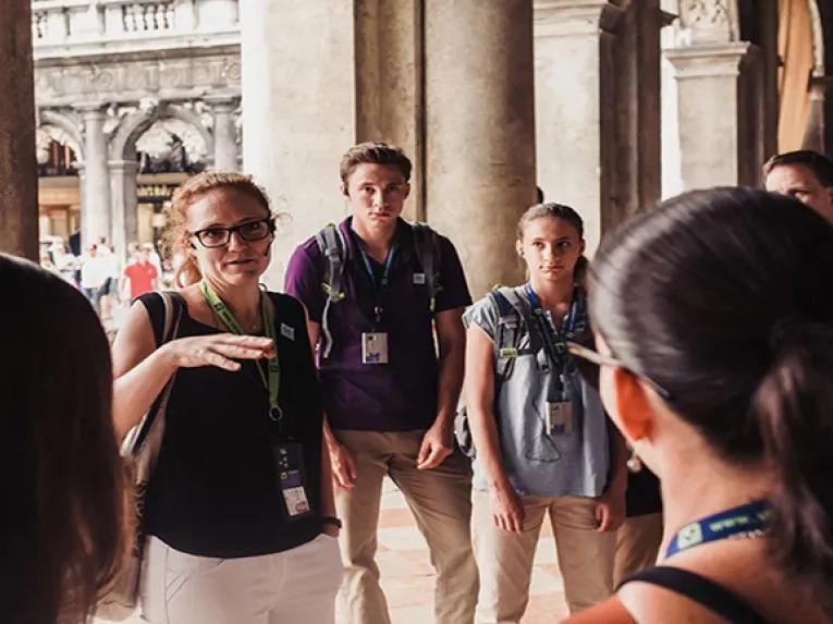 Tour Guide