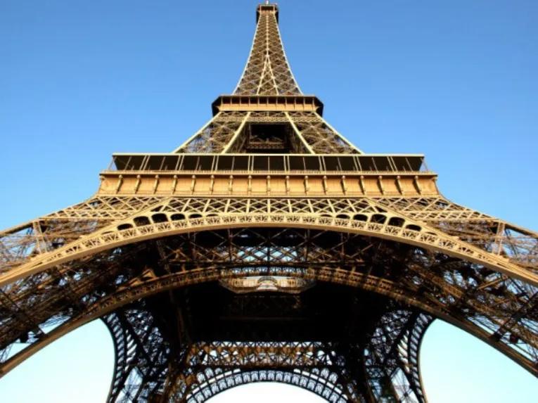 Under-the-Eiffel-Tower