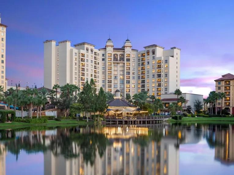 Wyndham-Grand-on-the-lake