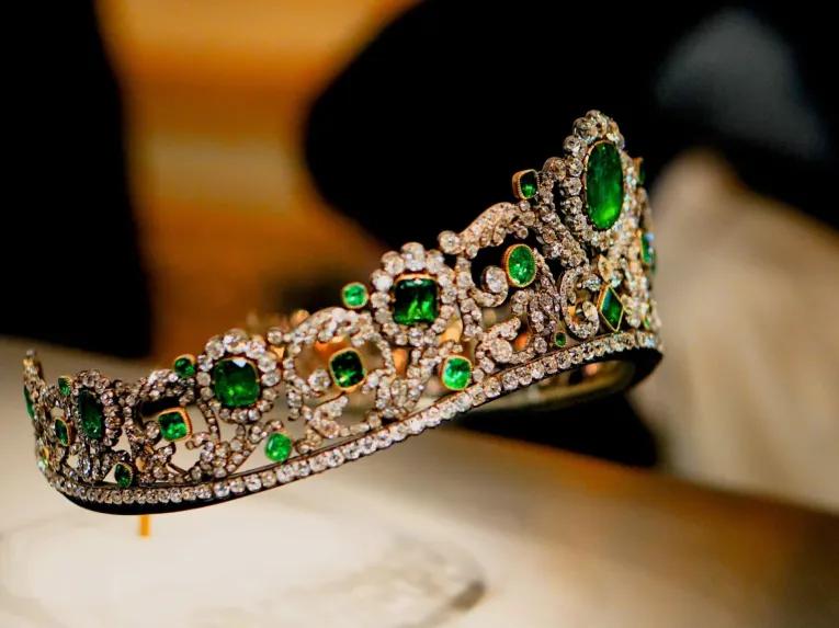 Tiara