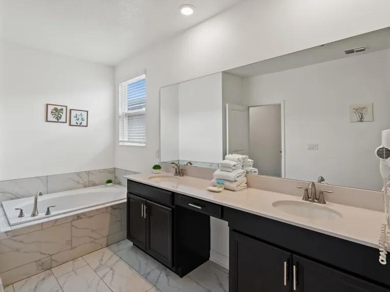 Storey Lake (34492) 5-bedroom Villa in Kissimmee