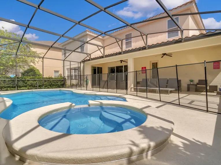 Solterra (24943) 9-bedroom Villa in Davenport