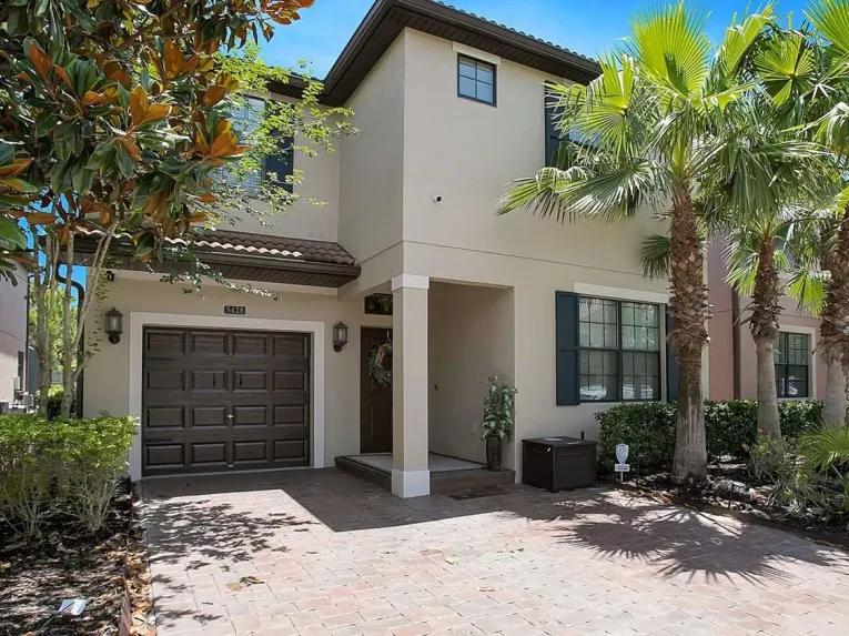 Solterra (6818) 5-bedroom Villa in Davenport