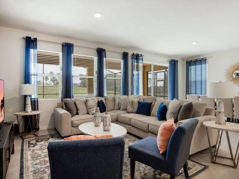 Solterra (24945) 7-bedroom Villa in Davenport