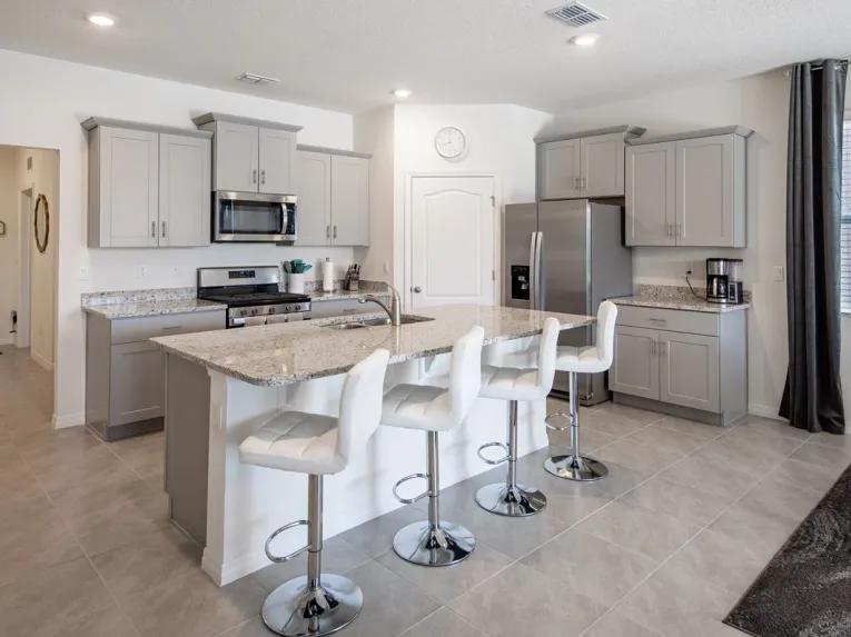 Solterra (5732) 6-bedroom Villa in Davenport
