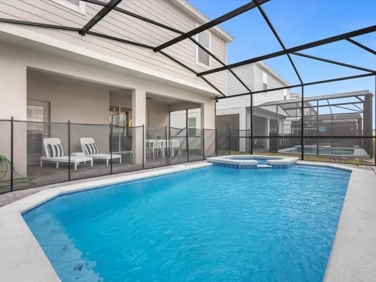 Windsor Island (24912) 7-bedroom Villa in Davenport