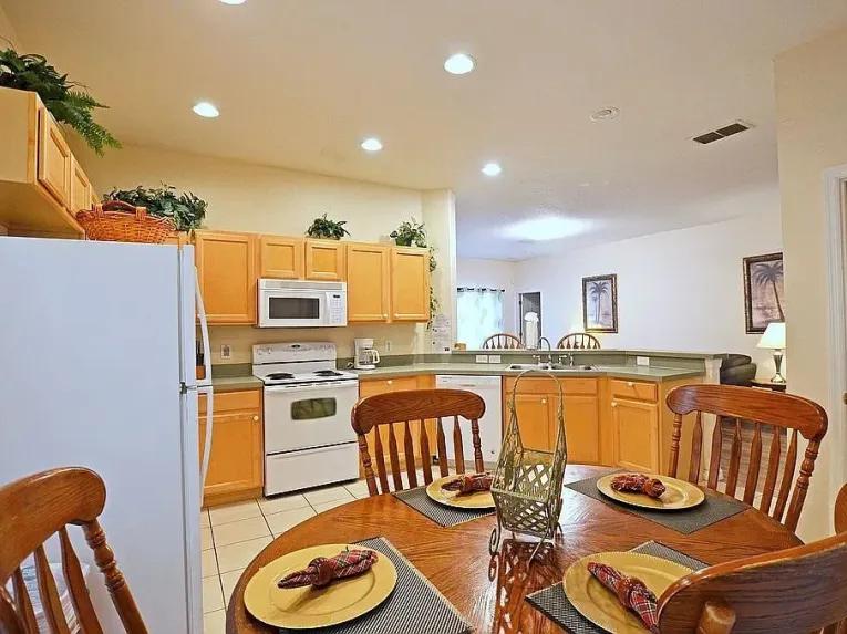 High Grove (7011) 4-bedroom Villa in Clermont