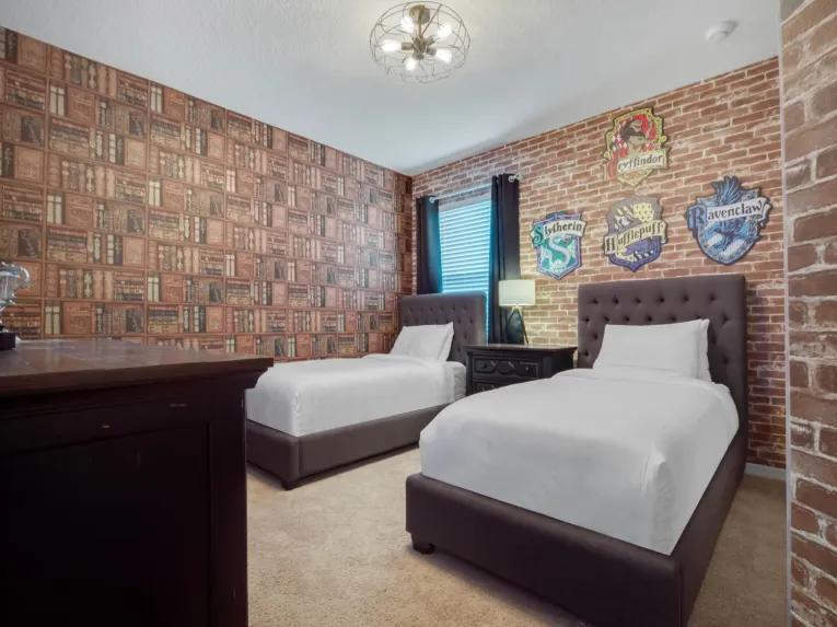Solterra (7733) 14-bedroom Villa in Davenport