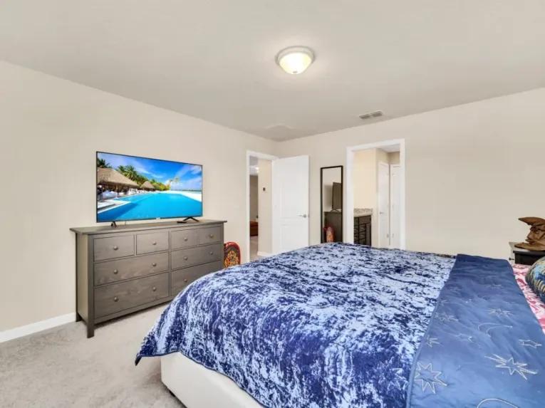 Solterra (6139) 5-bedroom Villa in Davenport