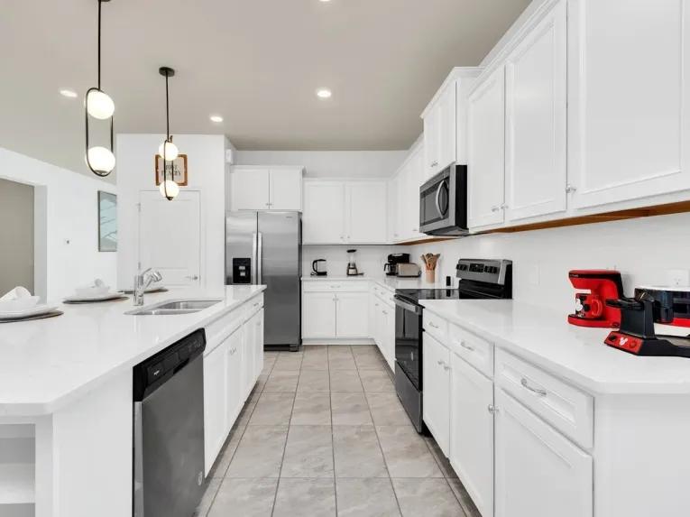 Windsor Island (24901) 8-bedroom Villa in Davenport