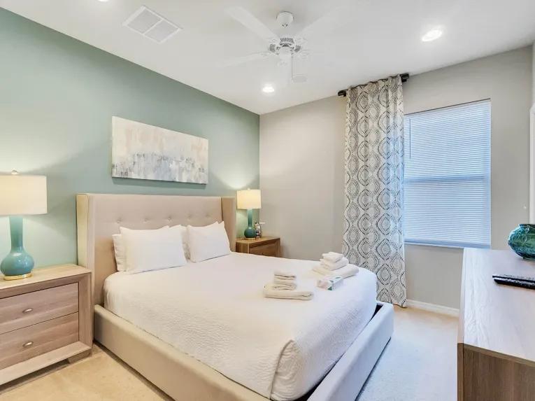 Solterra (24943) 9-bedroom Villa in Davenport