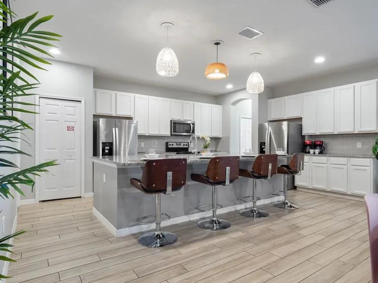Solterra (7727) 11-bedroom Villa in Davenport