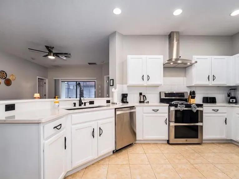 High Grove (29676) 4-bedroom Villa in Clermont