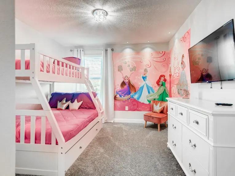 Storey Lake (6727) 6-bedroom Villa in Kissimmee